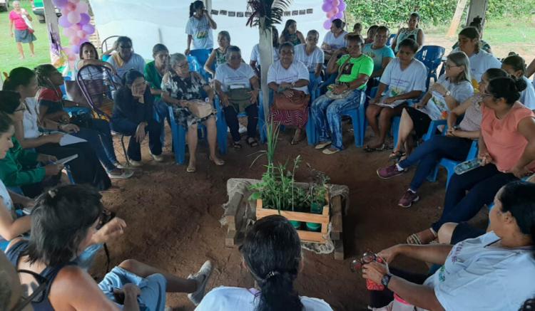 Mons. Lozano: "Escuchar el clamor de las mujeres"