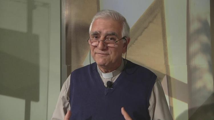 Mons. Lozano: 'Mucho más que un granito de arena'