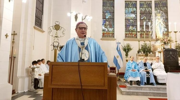 Mons. Martín: "Sirviendo a Jesús en los que sufren, encontramos la felicidad"