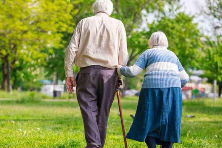 Mons. Martín: 'Todos nos necesitamos en el camino de esta vida'