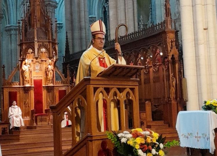 Mons. Mestre: 'Abrámonos a la misericordia de Jesús resucitado que nos salva'