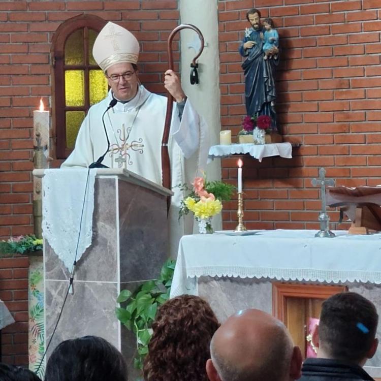 Mons. Mestre: 'El amor se juega en los pequeños detalles de la vida cotidiana'