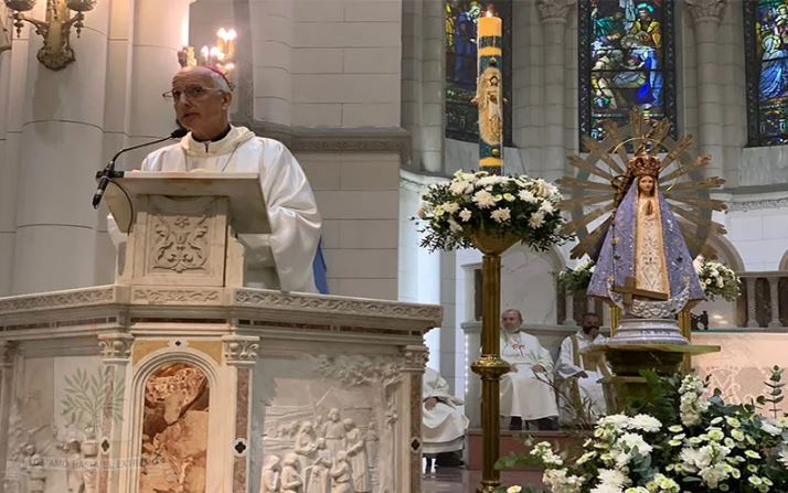 Mons. Olivera: "La Virgen quiso quedarse entre nosotros"