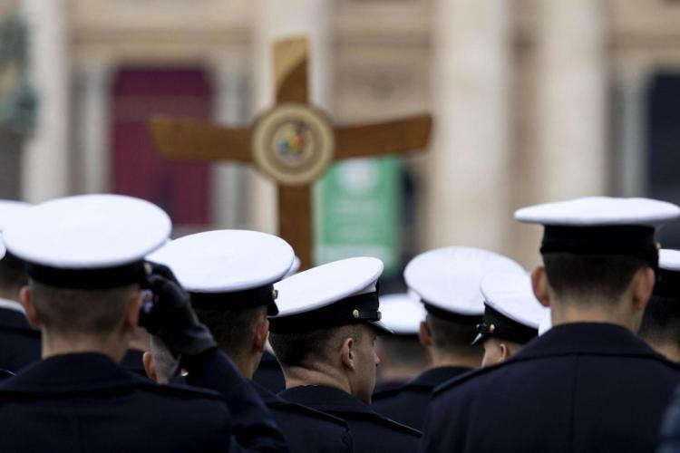 Mons. Olivera peregrinó a Roma para el Jubileo de las Fuerzas Armadas