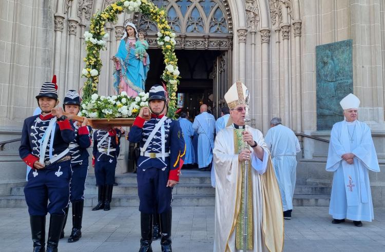 Mons. Salaberry presidió la misa central por los 90 años de la diócesis de Azul