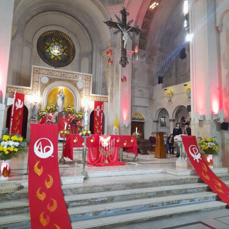 Mons. Tissera: El Espíritu Santo 'es el amor de Dios derramado en nuestros corazones'