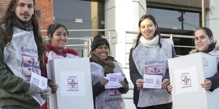 Cáritas Argentina: Mons. Tissera llama a ser generosos con la Colecta Anual