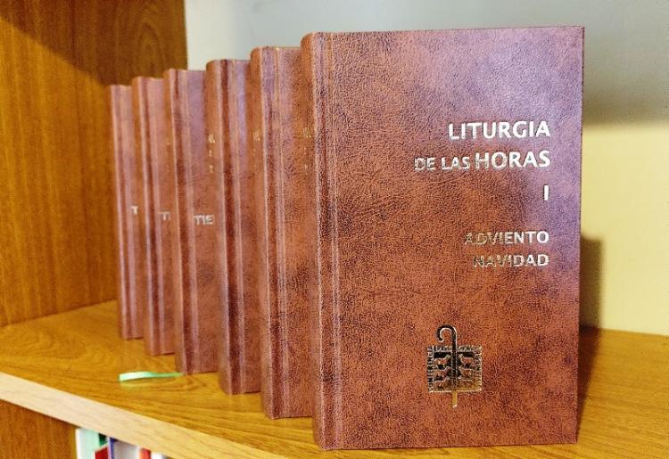 Nueva versión de la CEA para la Liturgia de las Horas