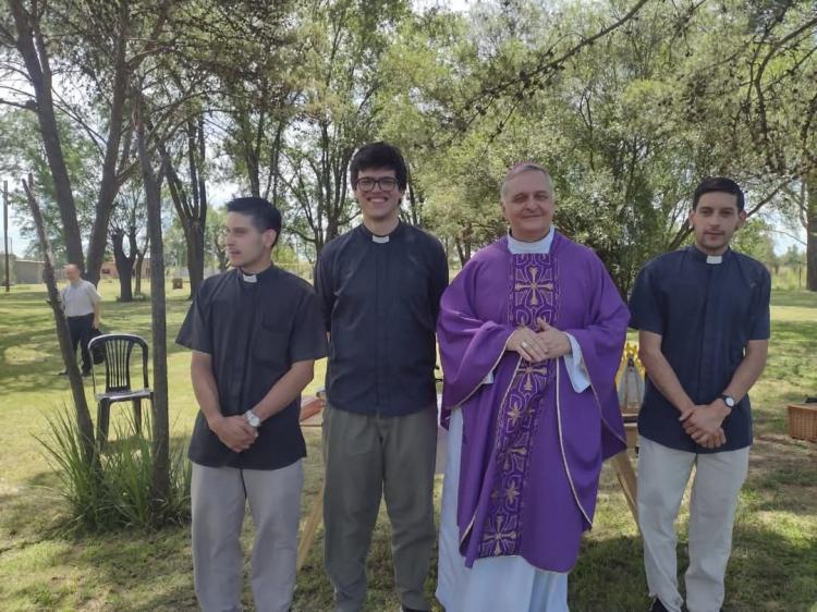 Nueve de Julio: Convivencia de diáconos y seminaristas