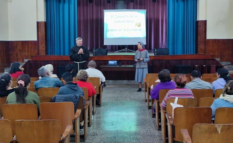 Orán: una religiosa coordinó el encuentro sobre comunicación y transmisión de la fe