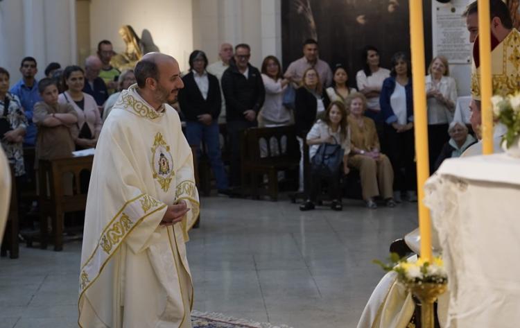 Ordenación sacerdotal de un joven agustino recoleto