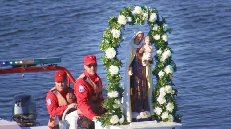 Procesión Náutica con la Virgen del Carmen en Cruz del Eje