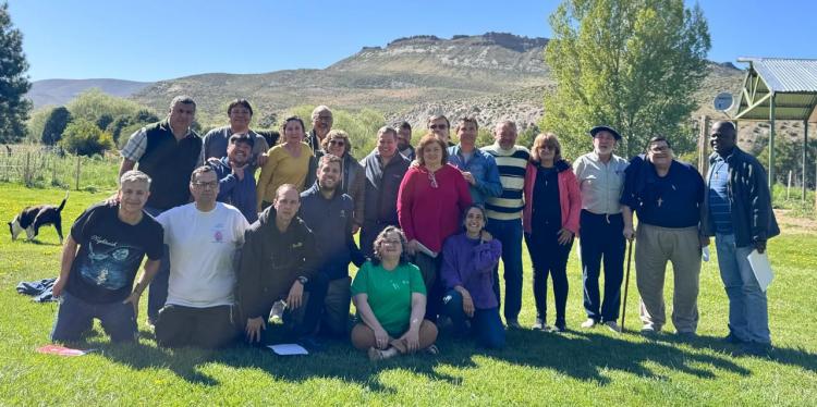 Religiosos y laicos participaron de un retiro en Junín de los Andes