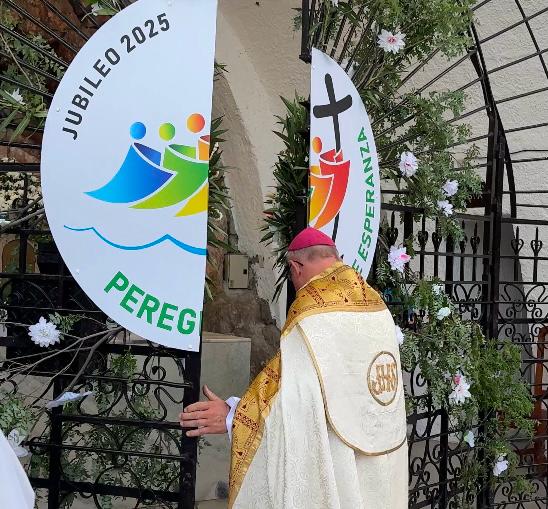 Catamarca: apertura de la Puerta Santa en el santuario de la Gruta de la Virgen del Valle