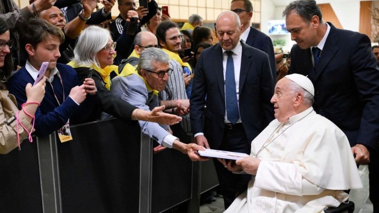 'Sean voz de paz', les pidió el Papa a las asociaciones obreras cristianas