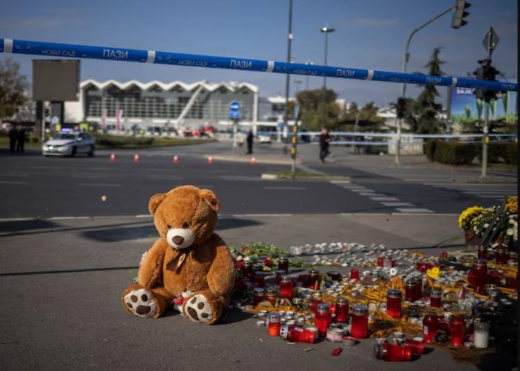 Serbia: el Papa reza por las víctimas del derrumbe de una estación de tren