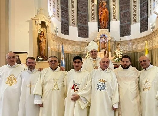 Siete nuevos diáconos para la Iglesia de Avellaneda-Lanús