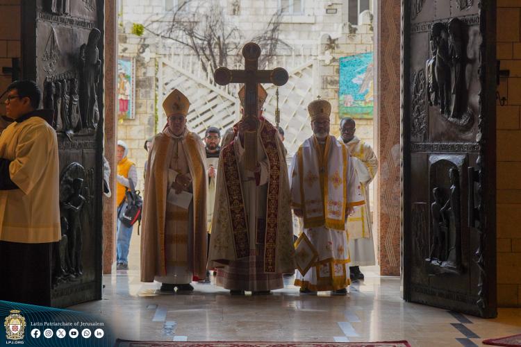 Tierra Santa: 'Necesitamos un jubileo' que nos renueve la esperanza, pidió el patriarca