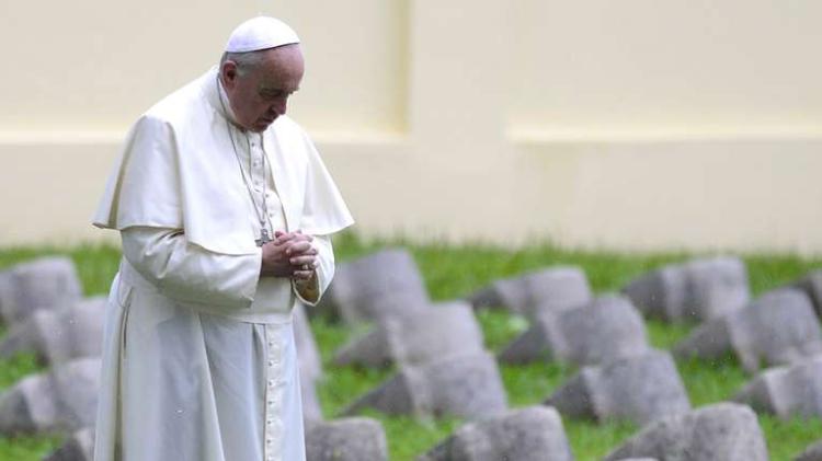 Tornielli: "La voz del Papa, que grita en el desierto"