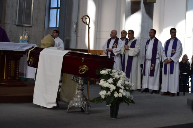 Trasladaron los restos de Mons. Cardelli al santuario de San Nicolás