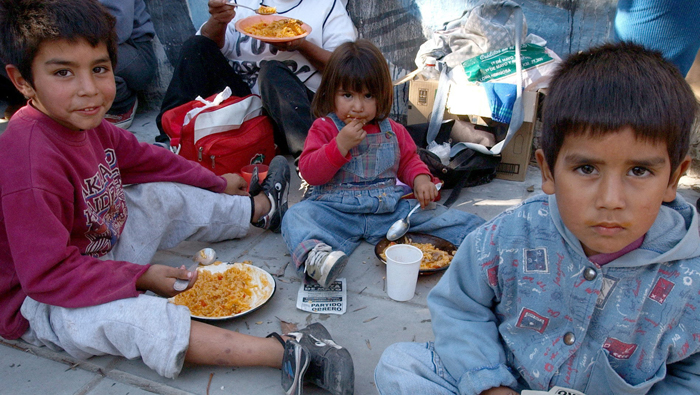 UCA: seis de cada diez niños y adolescentes argentinos son pobres