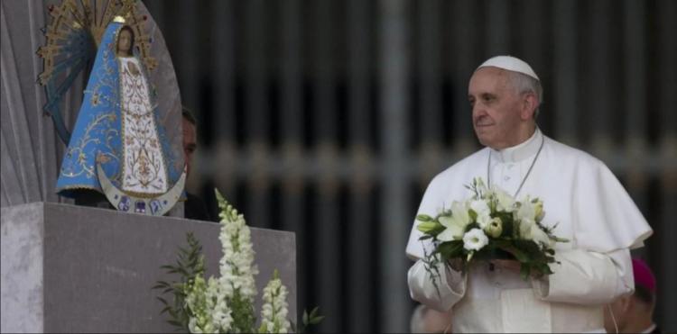 Un avemaría por los 10 años de pontificado de Francisco