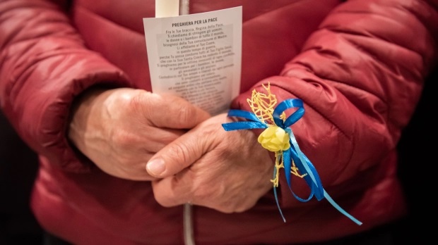 Un minuto de oración en silencio por la paz en Ucrania y en el mundo