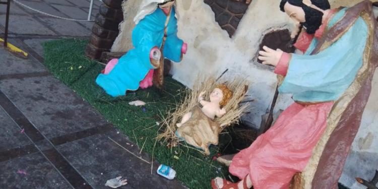 Vandalizaron el pesebre de la catedral de La Plata