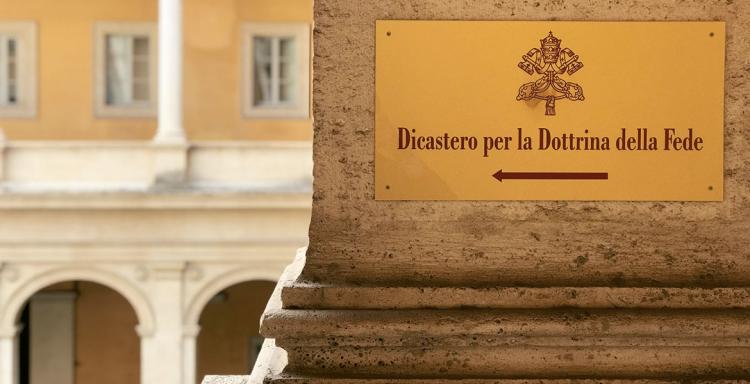 Vaticano: crean un grupo de trabajo para tipificar el falso misticismo y el abuso espiritual